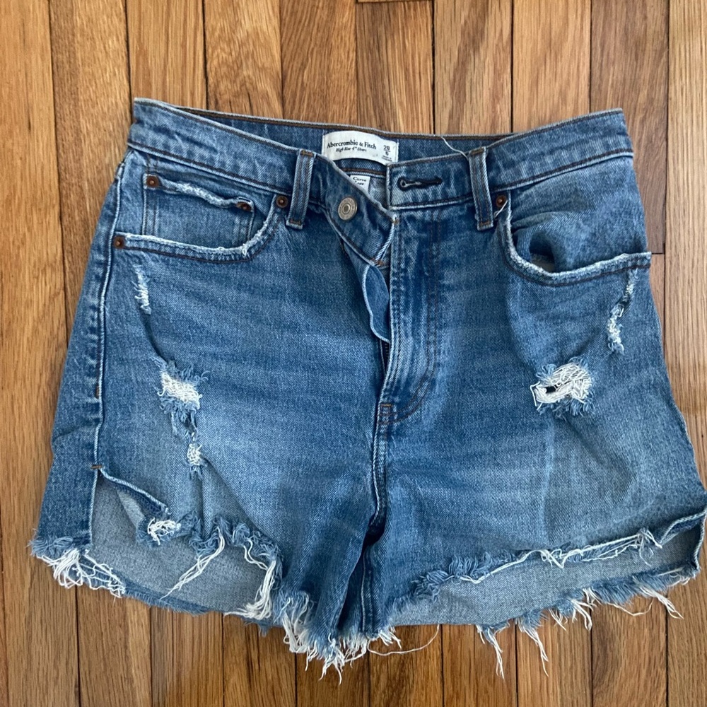 Abercrombie curve love distressed shorts